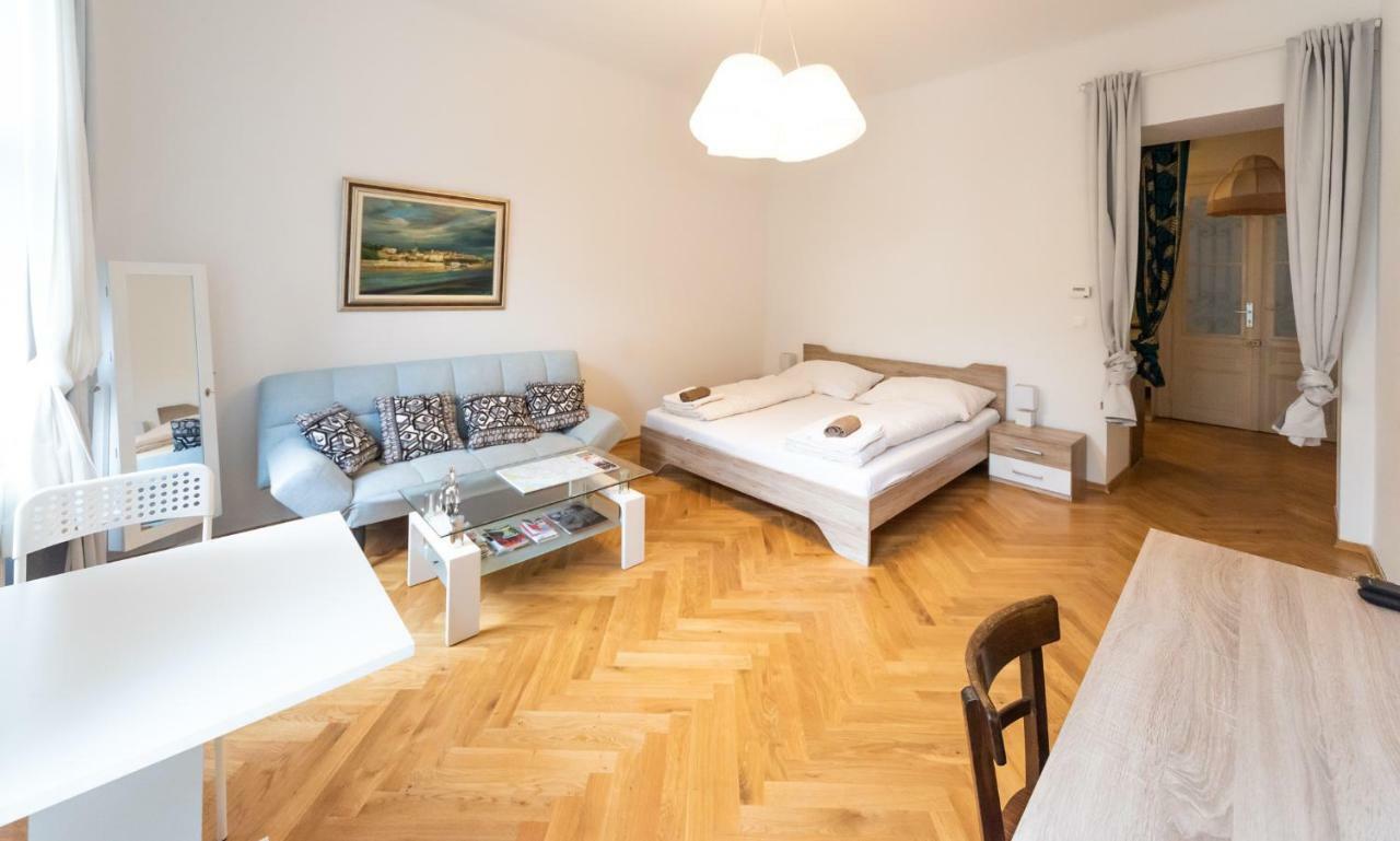 Prater Studio Next Fair, Un, Wu And City Center Apartman Bécs Kültér fotó